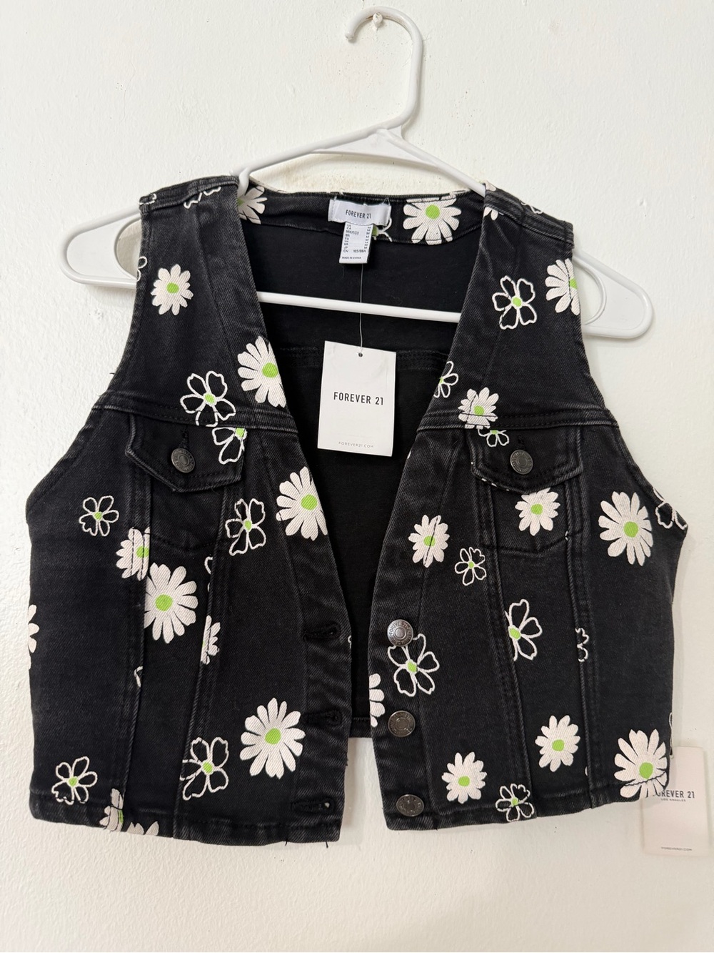 Forever 21 Black Daisy Print Denim Vest with White & Green Flowers 🌼